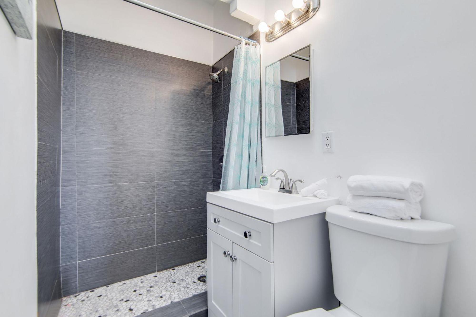 Charming Large Studio Near Ocean Dr - South Beach マイアミビーチ エクステリア 写真