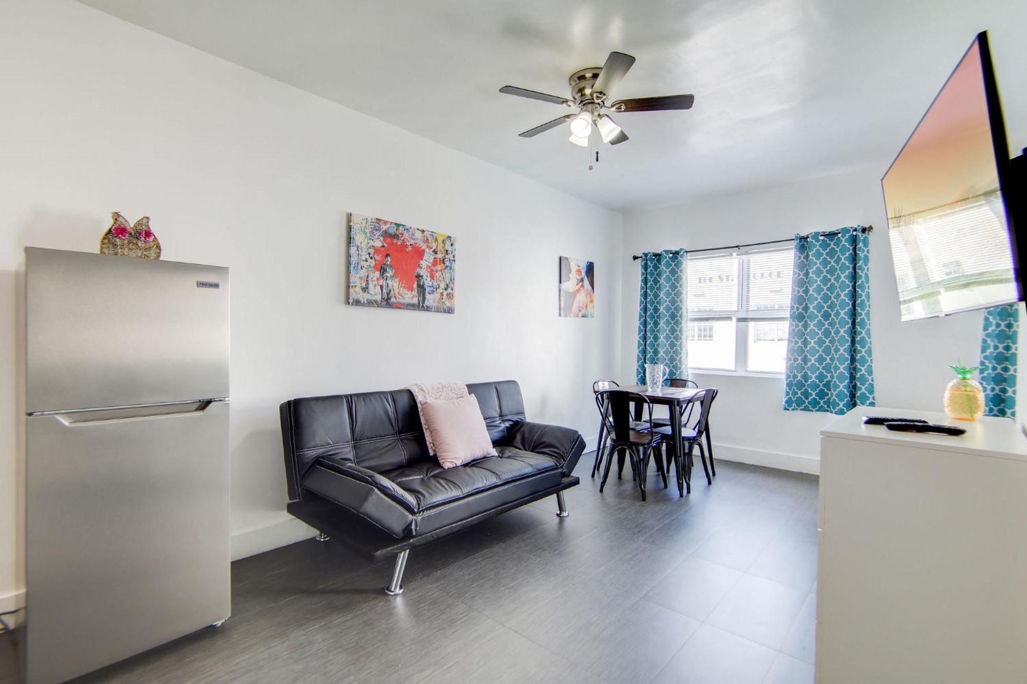 Charming Large Studio Near Ocean Dr - South Beach マイアミビーチ エクステリア 写真